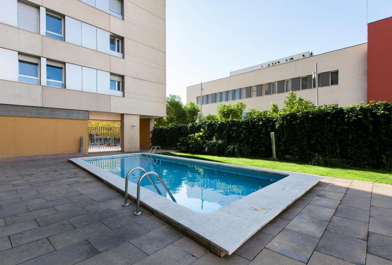 Ab Diagonal Sant Adria De Besos Apartment Luaran gambar