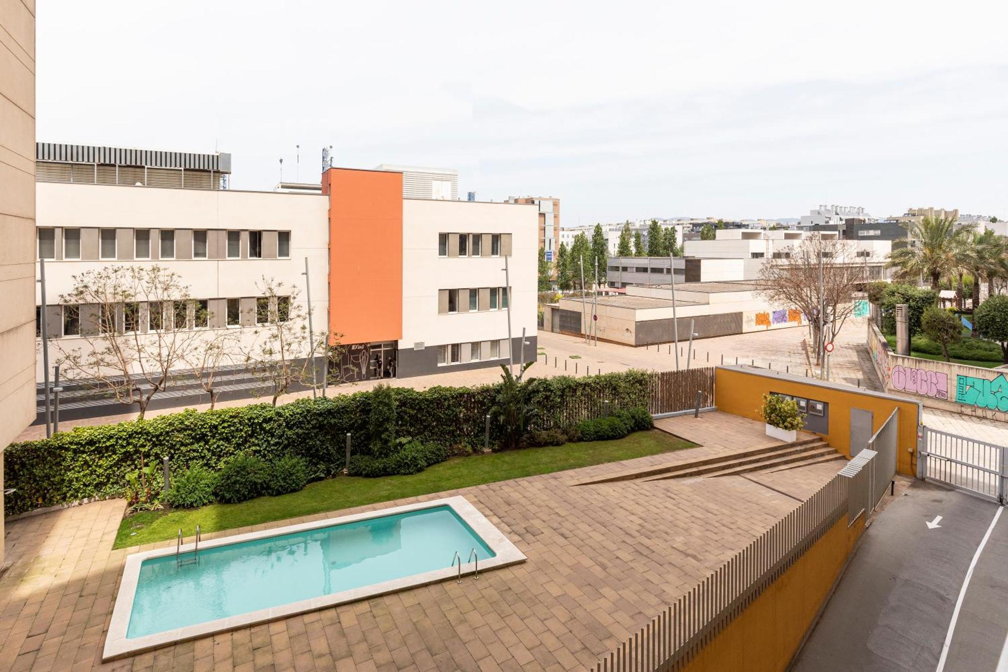 Ab Diagonal Sant Adria De Besos Apartment Luaran gambar